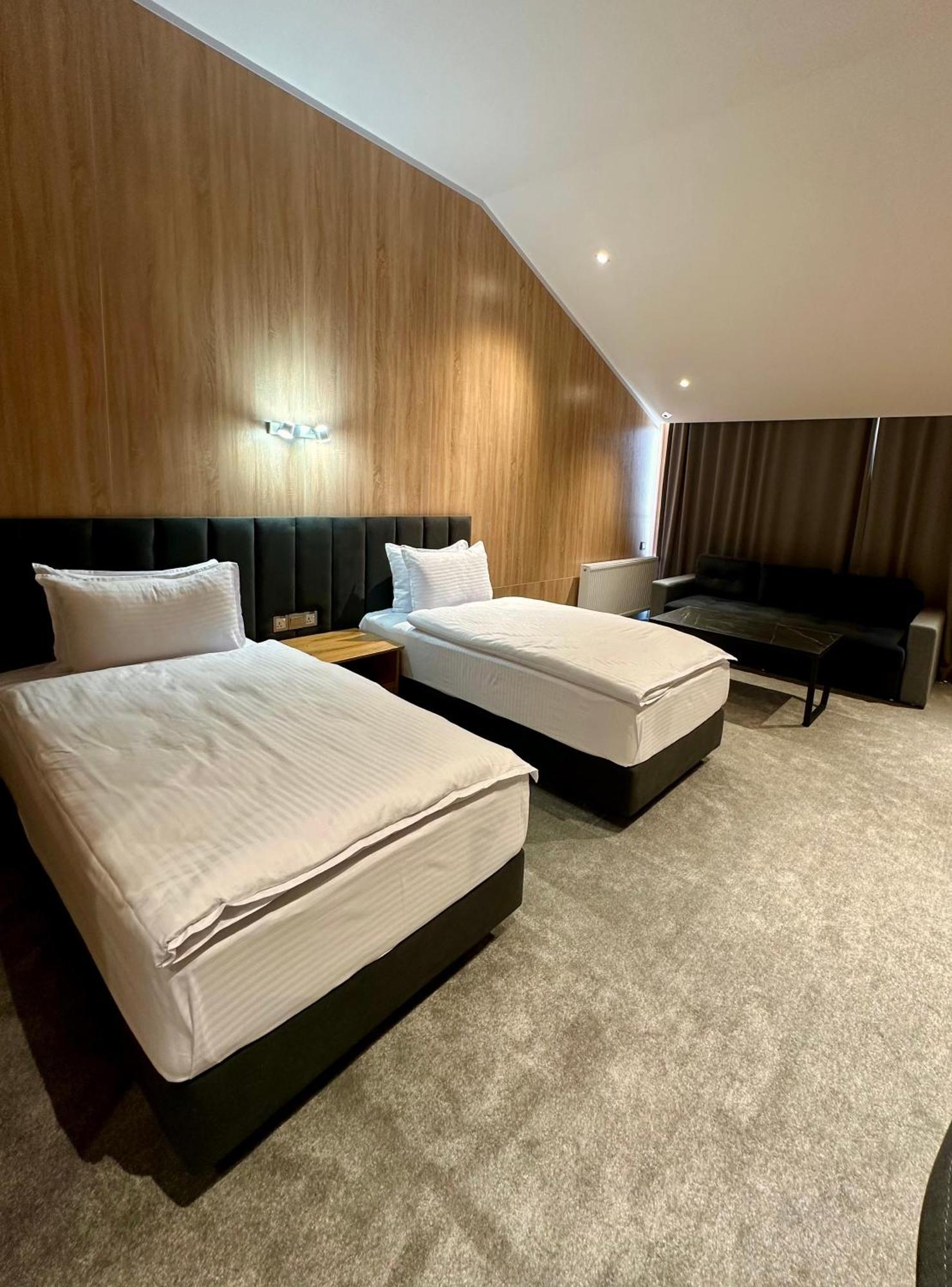 Wellfort Hotel Samarkand Bagian luar foto