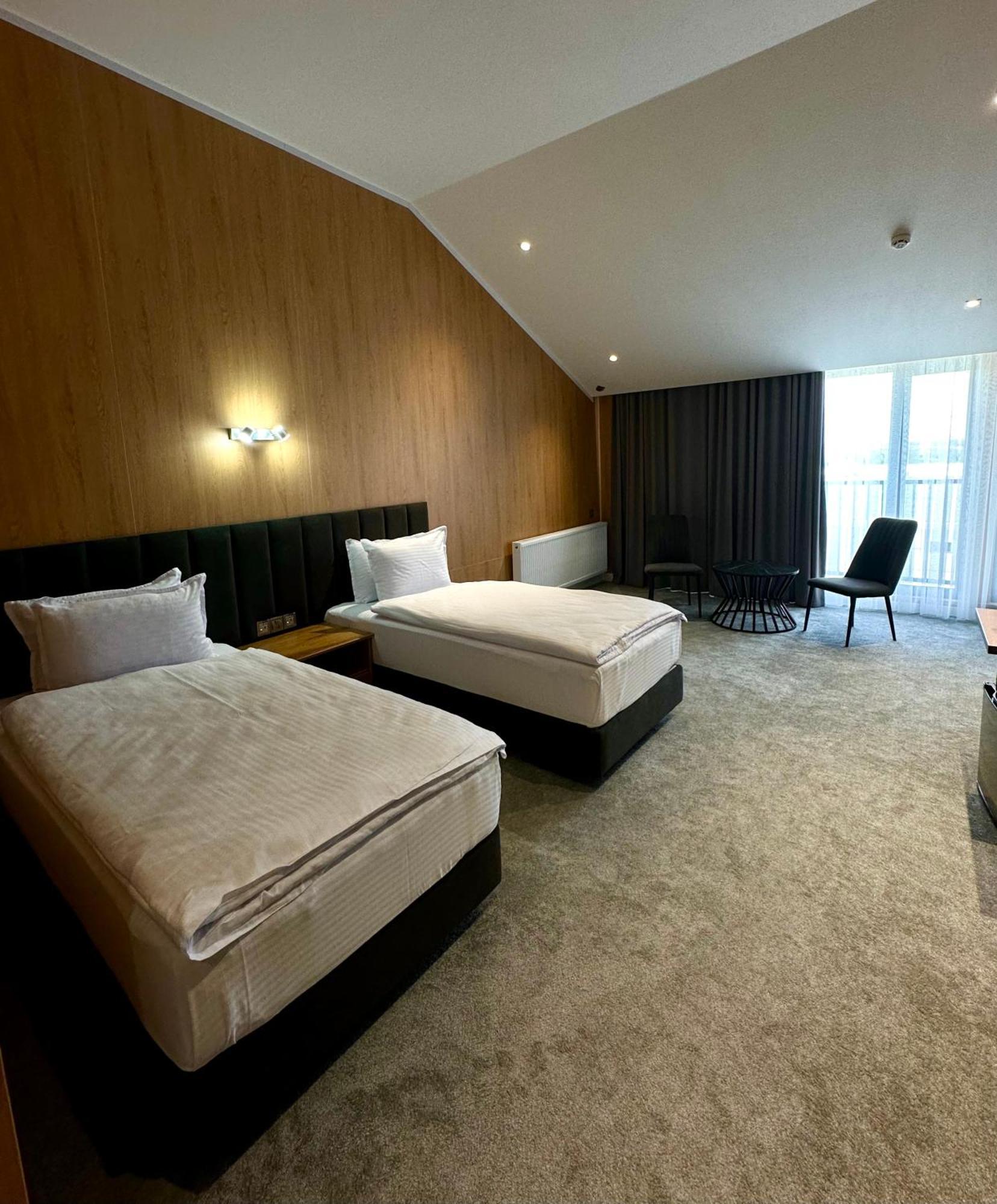 Wellfort Hotel Samarkand Bagian luar foto